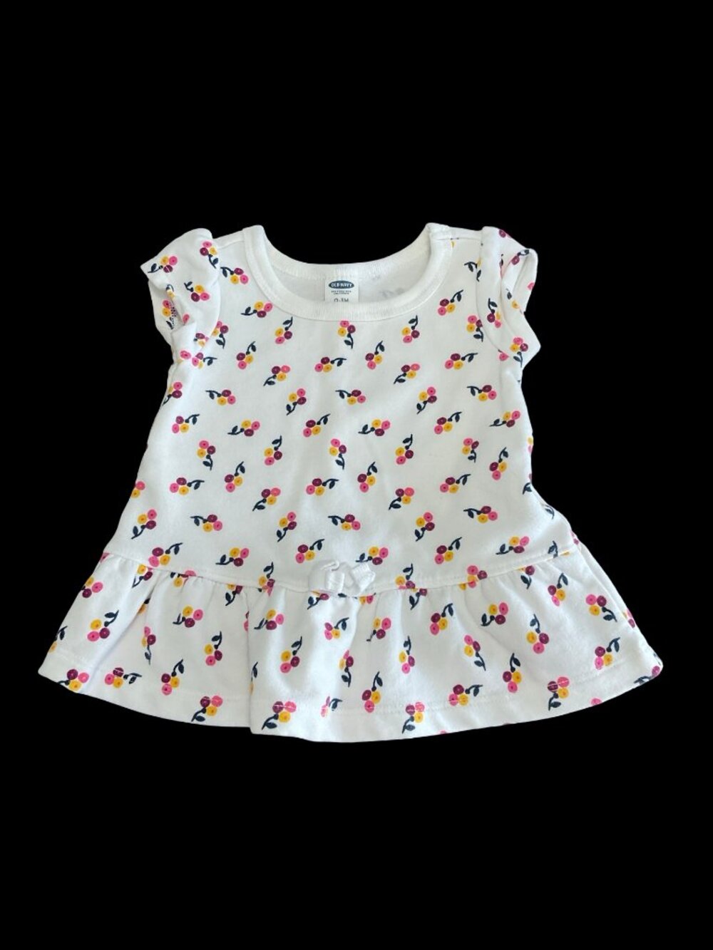 👣 10/$25 - White/Pink Floral Print Tee w/ Peplum